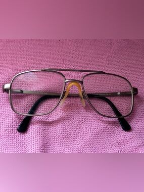 Men's Metal Aviator Glasses with Yellow Nose Pads